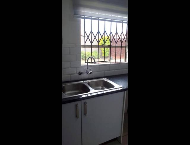 2 BEDROOM PROPERTY TO RENT IN GOUDRAND